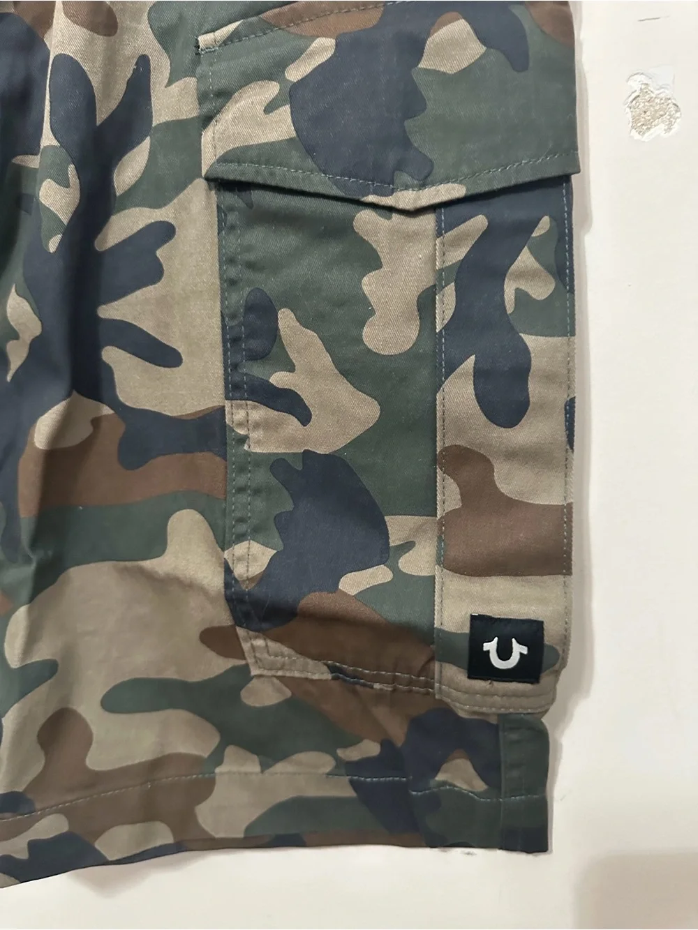 True Religion Camo Cargo Shorts Men’s Size 30 NWT Military Utility Cotton